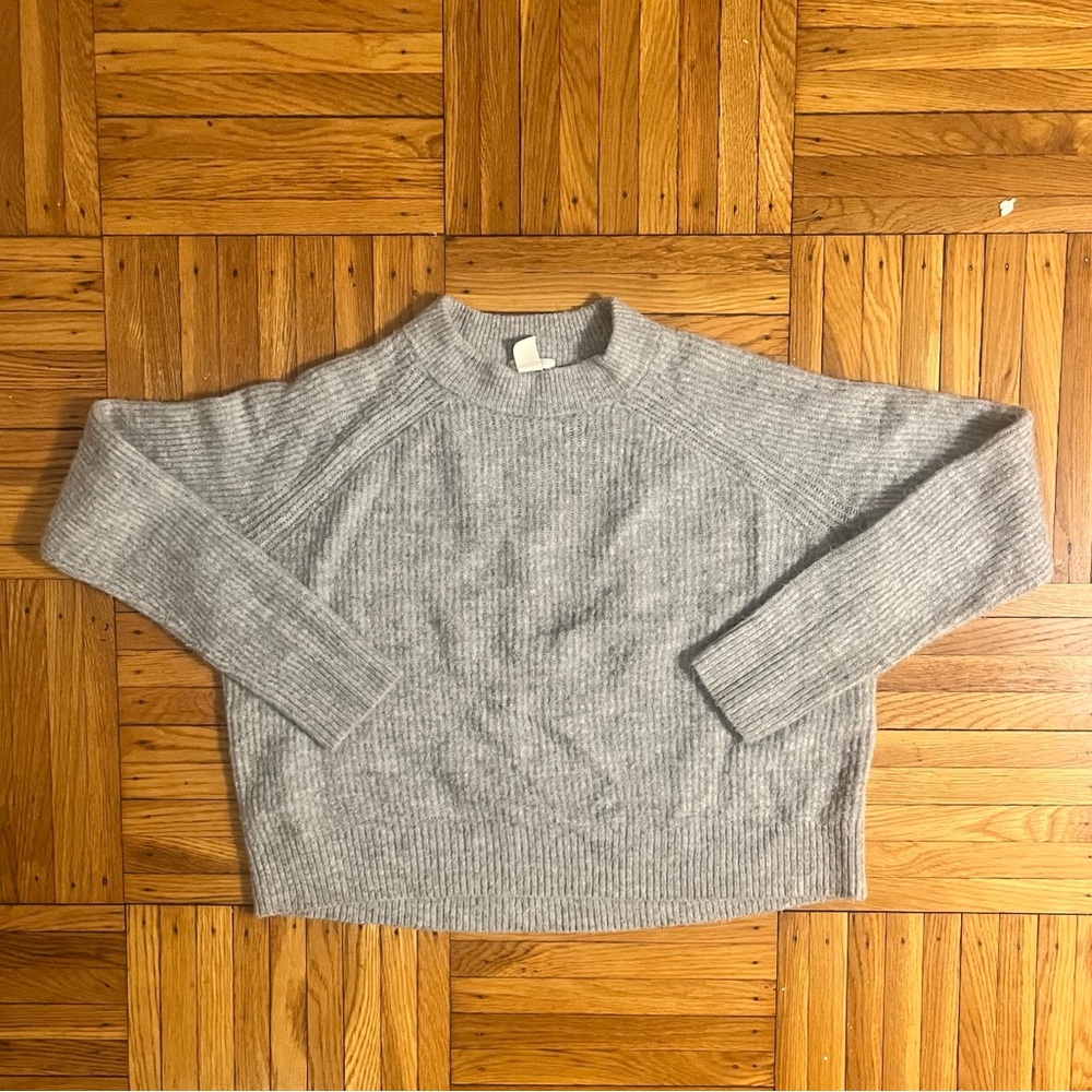 H&M Soft Ribbed Gray Sweater Size L